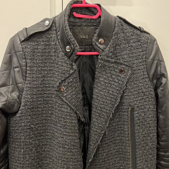 Long Jacket - Picture 2 of 3